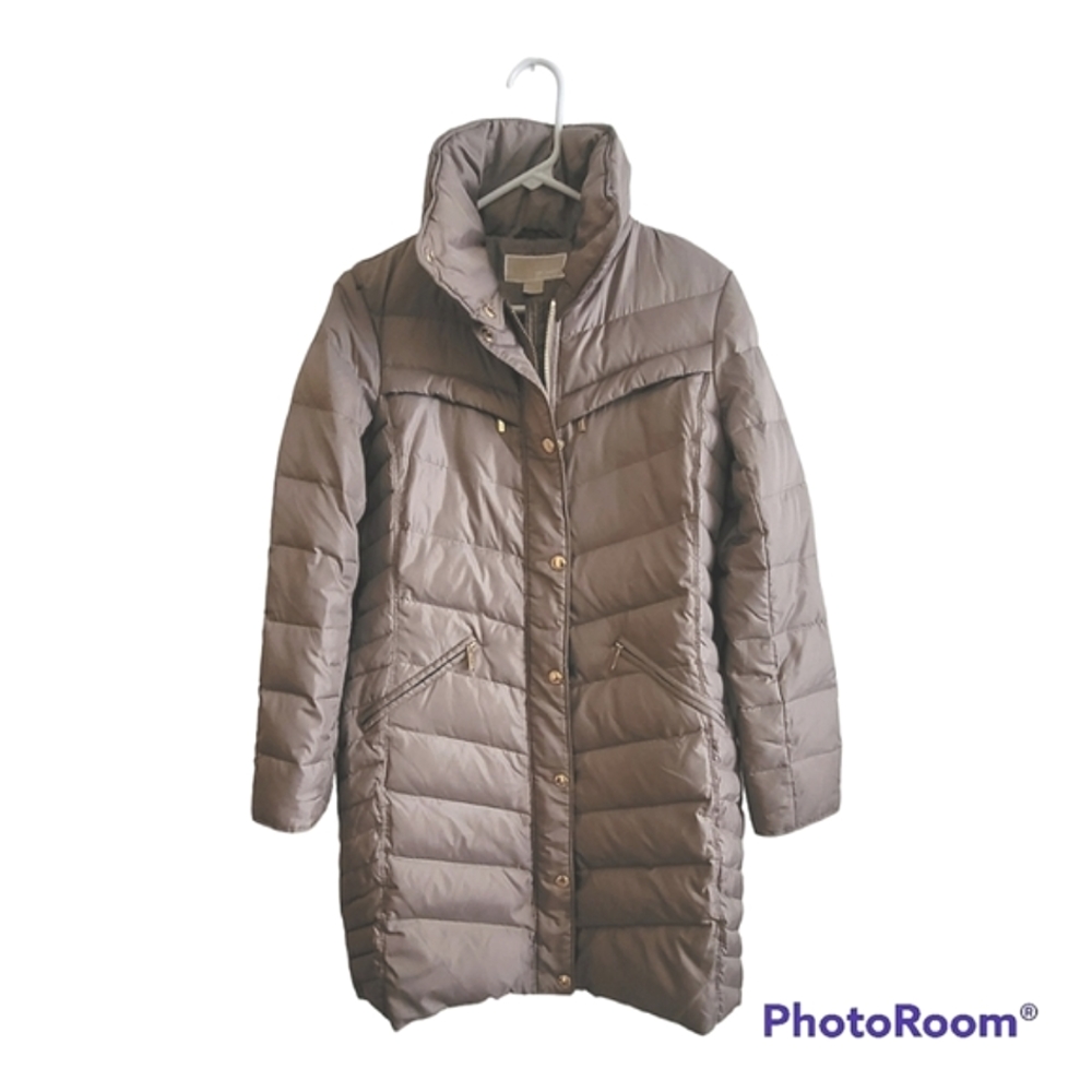 Micheal Kors Long Down Coat Missing Hoodie  like New condition  size; XS